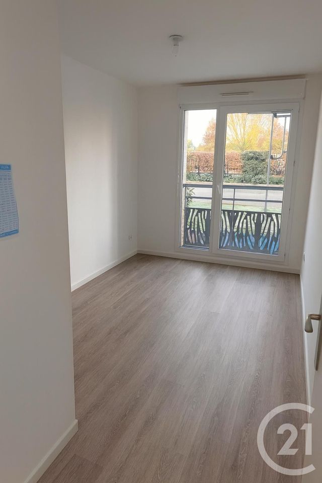 Appartement T4 à vendre - 4 pièces - 75 m2 - Trappes - 78 - ILE-DE-FRANCE