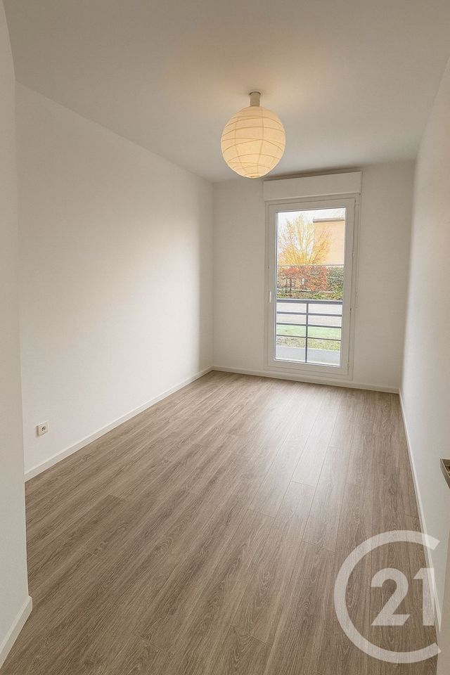 Appartement T4 à vendre - 4 pièces - 75 m2 - Trappes - 78 - ILE-DE-FRANCE