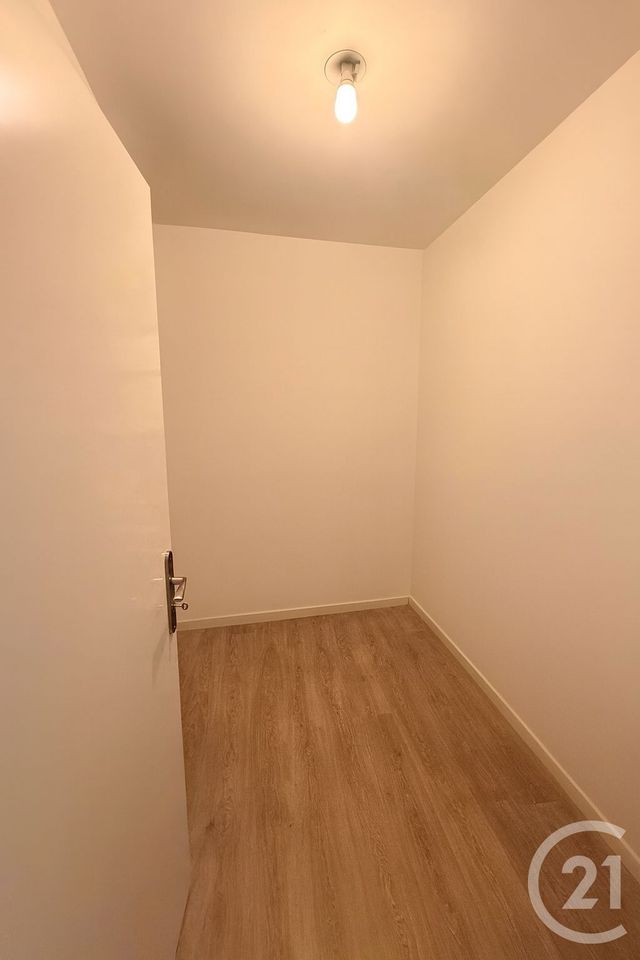 Appartement T4 à vendre - 4 pièces - 75 m2 - Trappes - 78 - ILE-DE-FRANCE