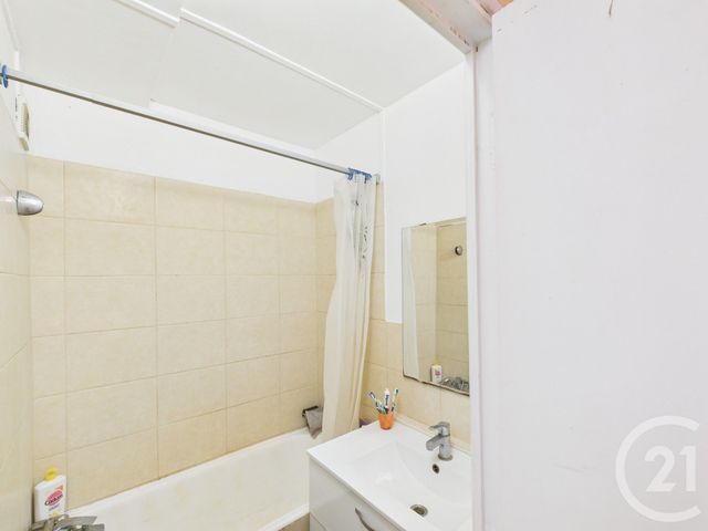 Appartement F4 à vendre - 4 pièces - 68,92 m2 - Trappes - 78 - ILE-DE-FRANCE