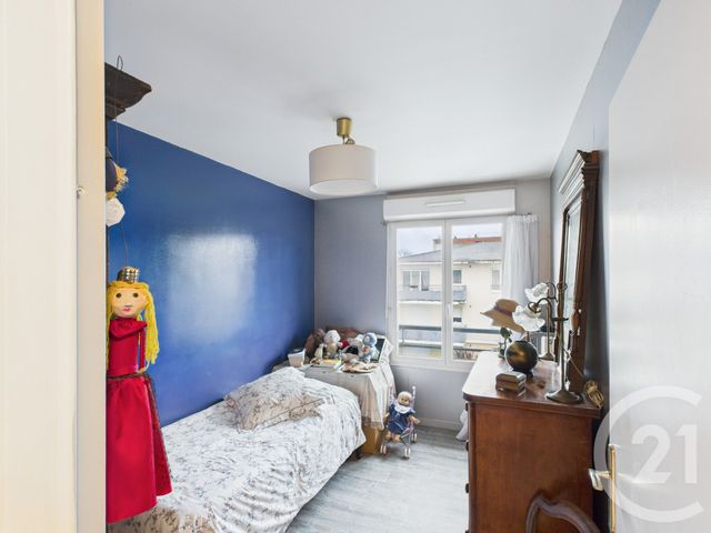 Appartement F3 à vendre - 3 pièces - 61 m2 - Trappes - 78 - ILE-DE-FRANCE