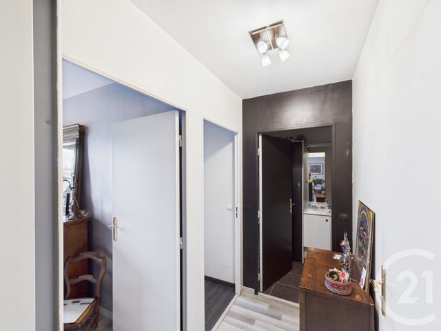 Appartement F3 à vendre - 3 pièces - 61 m2 - Trappes - 78 - ILE-DE-FRANCE