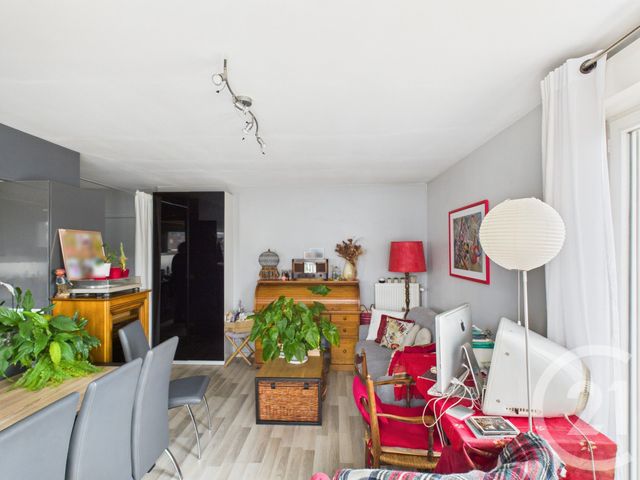 Appartement F3 à vendre - 3 pièces - 61 m2 - Trappes - 78 - ILE-DE-FRANCE