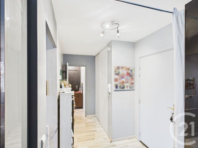 Appartement F3 à vendre - 3 pièces - 61 m2 - Trappes - 78 - ILE-DE-FRANCE