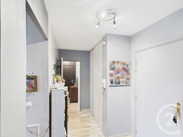 Appartement F3 à vendre - 3 pièces - 61 m2 - Trappes - 78 - ILE-DE-FRANCE