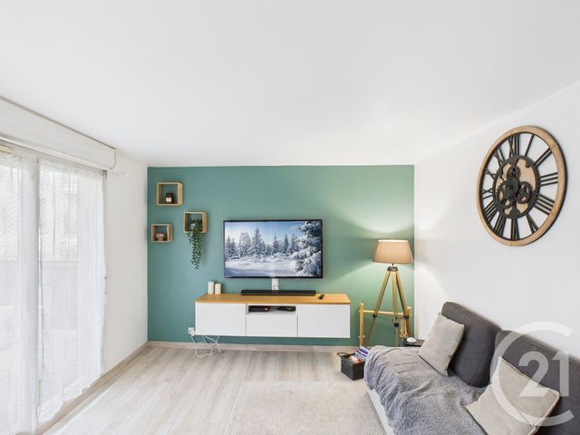 Appartement T4 à vendre - 4 pièces - 76 m2 - Trappes - 78 - ILE-DE-FRANCE