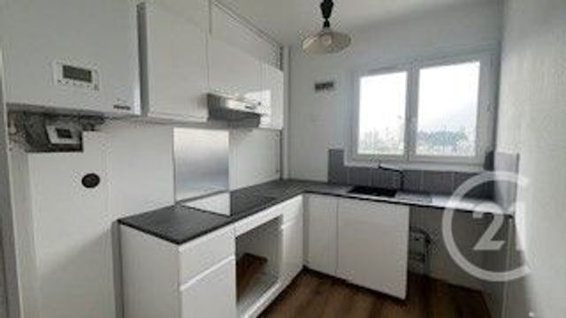 Appartement F3 &agrave; louer - 3 pi&egrave;ces - 71,40 m2 - Trappes - 78 - ILE-DE-FRANCE