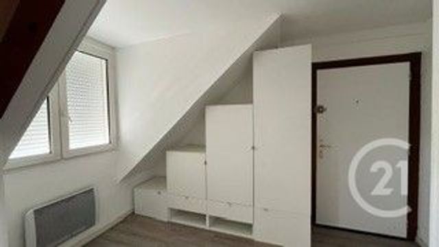 Appartement F1 &agrave; louer - 1 pi&egrave;ce - 23,45 m2 - Trappes - 78 - ILE-DE-FRANCE