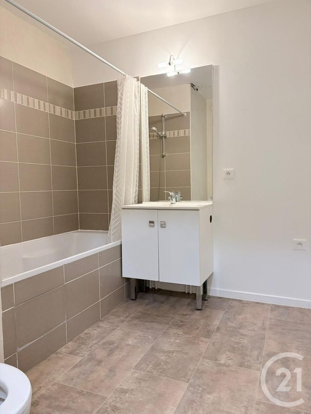 Appartement F2 à louer - 2 pièces - 40,74 m2 - Trappes - 78 - ILE-DE-FRANCE