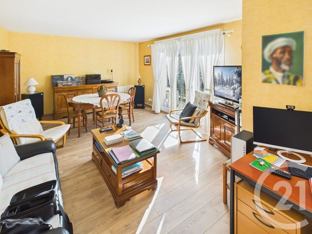 Appartement F3 &agrave; vendre - 3 pi&egrave;ces - 67 m2 - Trappes - 78 - ILE-DE-FRANCE