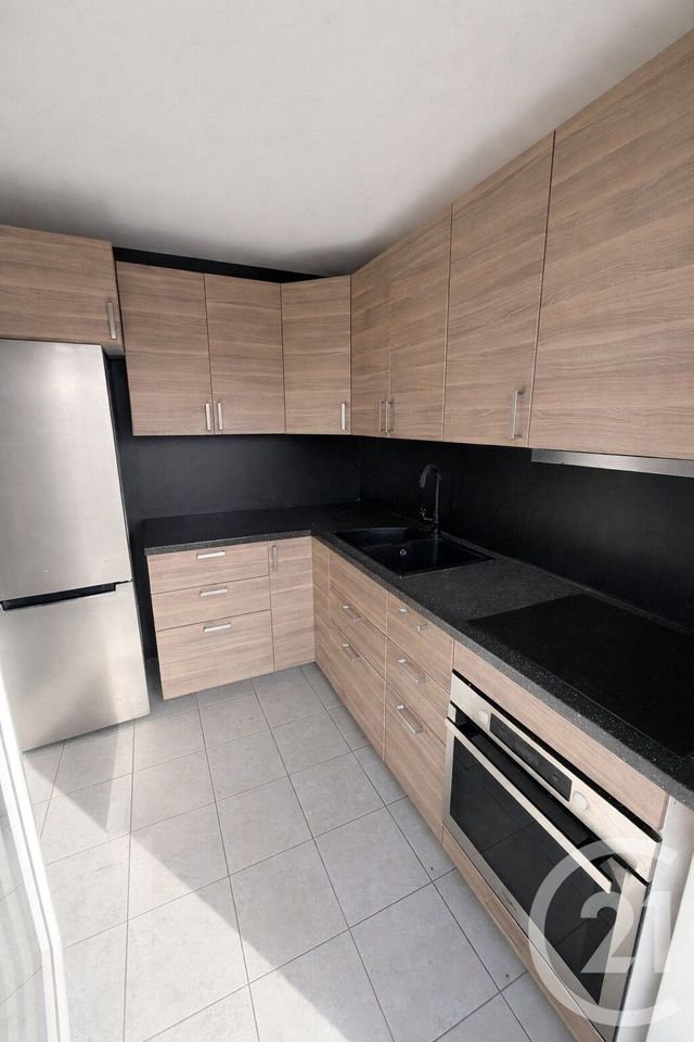 Appartement T4 &agrave; vendre - 4 pi&egrave;ces - 75 m2 - Trappes - 78 - ILE-DE-FRANCE