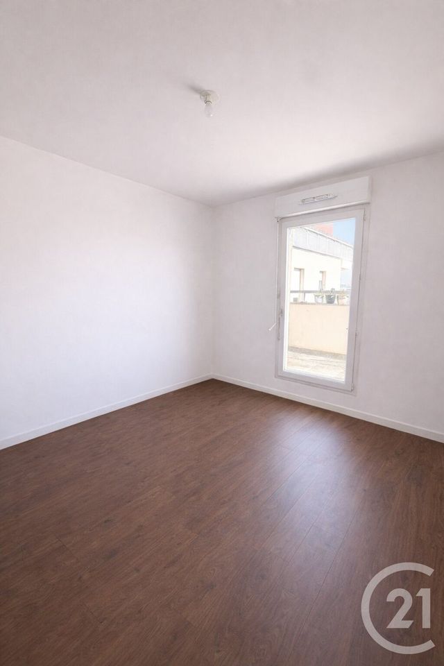Appartement T4 &agrave; vendre - 4 pi&egrave;ces - 75 m2 - Trappes - 78 - ILE-DE-FRANCE