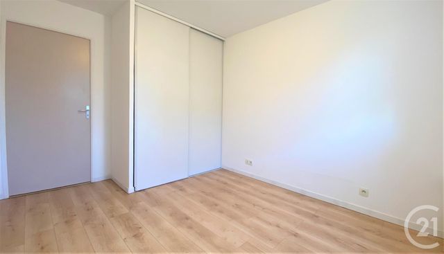 Appartement F2 &agrave; louer - 2 pi&egrave;ces - 45,62 m2 - Trappes - 78 - ILE-DE-FRANCE