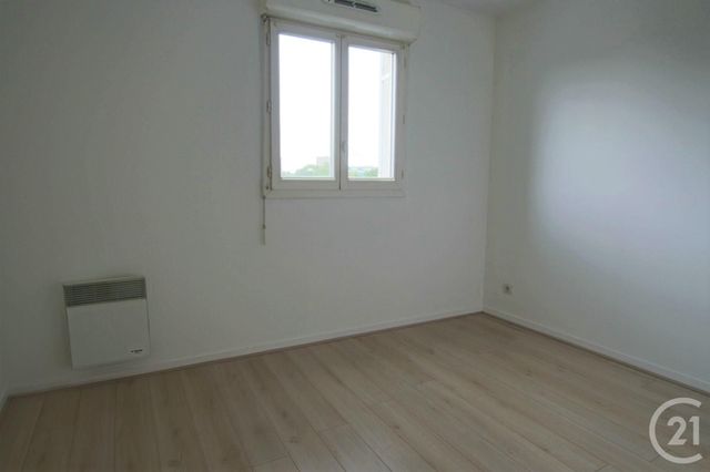 Appartement F2 &agrave; louer - 2 pi&egrave;ces - 47 m2 - Trappes - 78 - ILE-DE-FRANCE