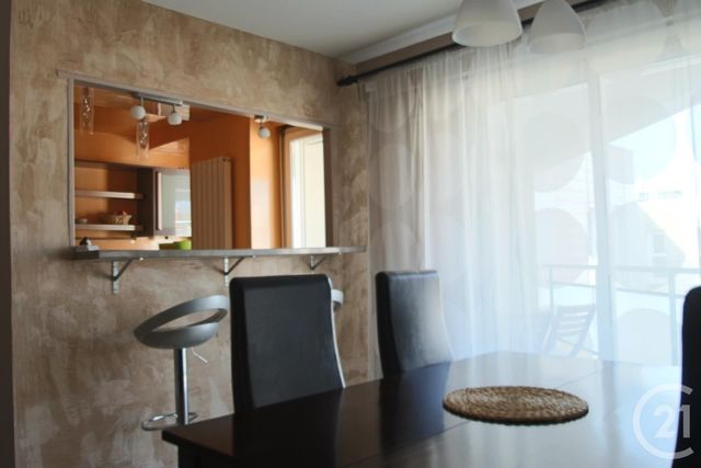 Appartement F4 &agrave; louer - 4 pi&egrave;ces - 82,89 m2 - Trappes - 78 - ILE-DE-FRANCE