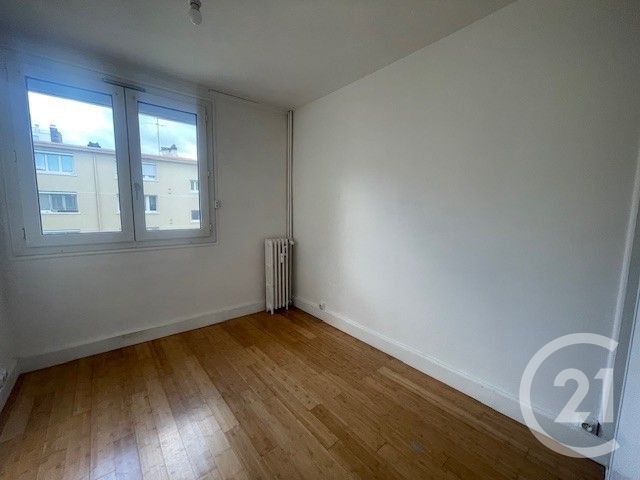 Appartement F3 &agrave; louer - 3 pi&egrave;ces - 61,50 m2 - Courbevoie - 92 - ILE-DE-FRANCE