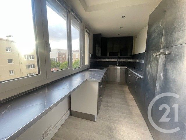 Appartement F3 &agrave; louer - 3 pi&egrave;ces - 61,50 m2 - Courbevoie - 92 - ILE-DE-FRANCE