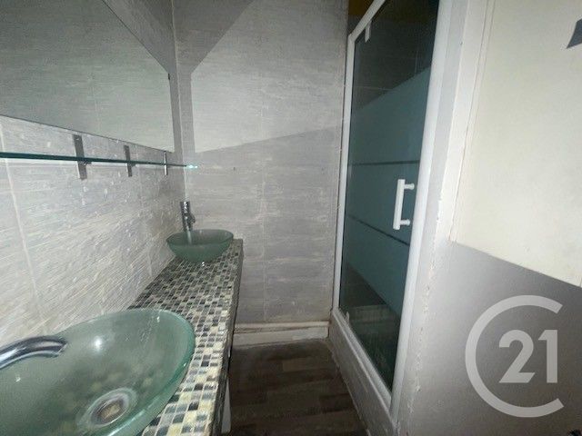 Appartement F3 &agrave; louer - 3 pi&egrave;ces - 61,50 m2 - Courbevoie - 92 - ILE-DE-FRANCE