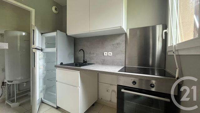 Appartement T2 &agrave; louer - 2 pi&egrave;ces - 40,36 m2 - Trappes - 78 - ILE-DE-FRANCE