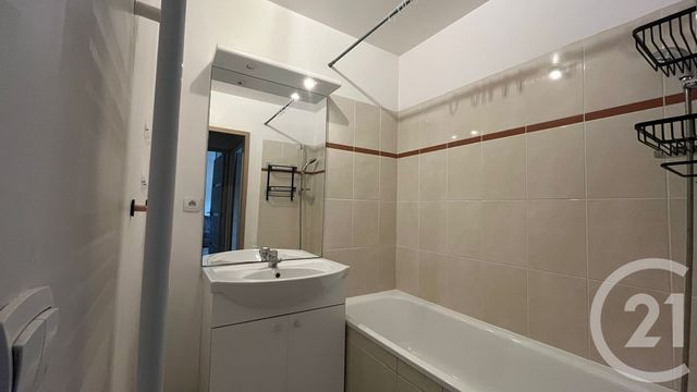 Appartement T2 &agrave; louer - 2 pi&egrave;ces - 40,36 m2 - Trappes - 78 - ILE-DE-FRANCE