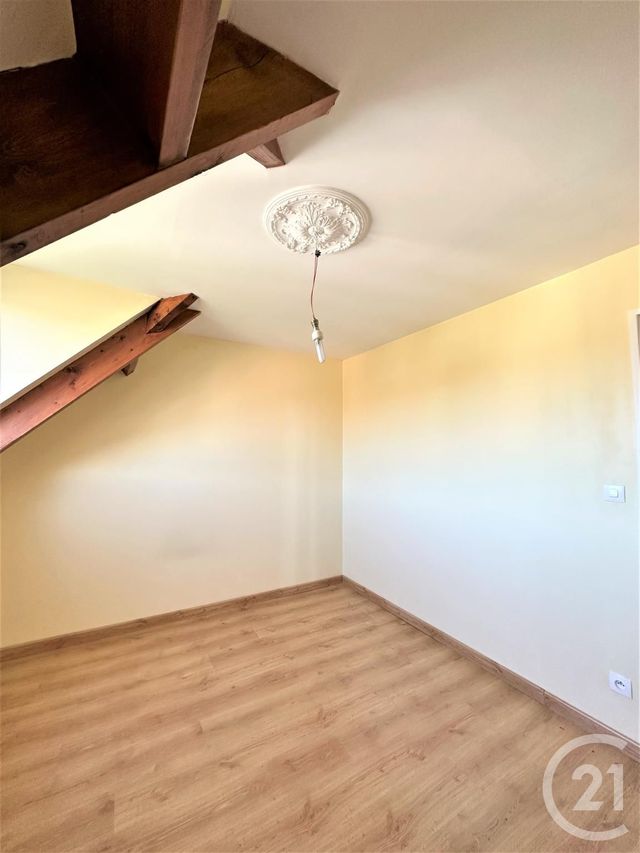 Appartement F3 &agrave; louer - 3 pi&egrave;ces - 50,66 m2 - Issou - 78 - ILE-DE-FRANCE