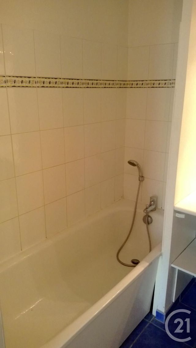 Appartement F2 &agrave; louer - 2 pi&egrave;ces - 34,25 m2 - Clamart - 92 - ILE-DE-FRANCE