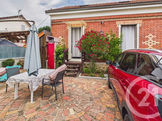 Maison &agrave; vendre - 5 pi&egrave;ces - 121,20 m2 - Trappes - 78 - ILE-DE-FRANCE