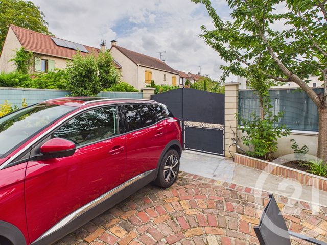 Maison &agrave; vendre - 5 pi&egrave;ces - 121,20 m2 - Trappes - 78 - ILE-DE-FRANCE