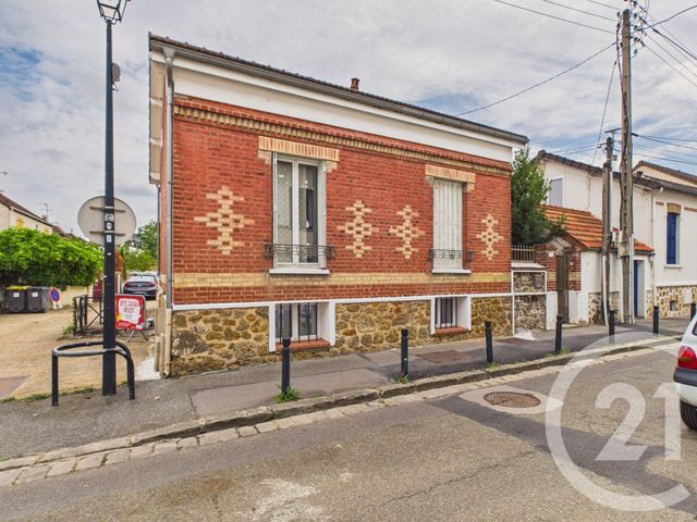 Maison &agrave; vendre - 5 pi&egrave;ces - 121,20 m2 - Trappes - 78 - ILE-DE-FRANCE