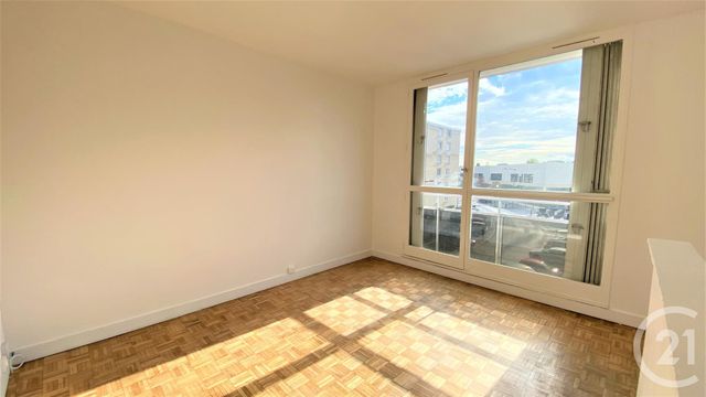 Appartement T1 &agrave; louer - 1 pi&egrave;ce - 28,35 m2 - Fontenay Le Fleury - 78 - ILE-DE-FRANCE