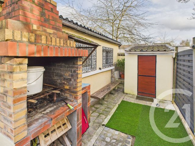 Maison &agrave; louer - 2 pi&egrave;ces - 47,50 m2 - Trappes - 78 - ILE-DE-FRANCE