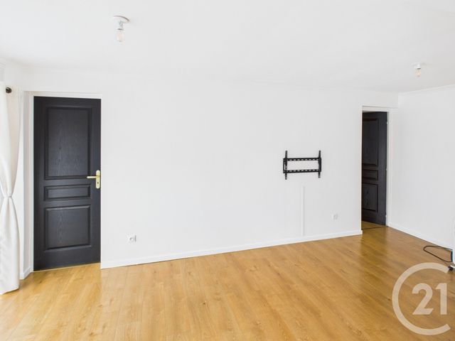 Maison &agrave; louer - 2 pi&egrave;ces - 47,50 m2 - Trappes - 78 - ILE-DE-FRANCE