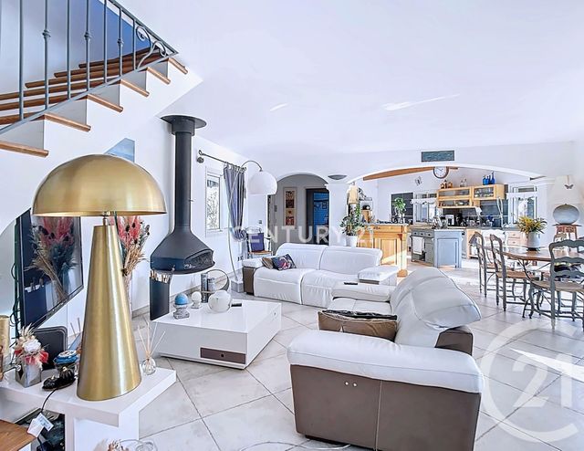 Maison &agrave; vendre - 6 pi&egrave;ces - 157,26 m2 - St Zacharie - 83 - PROVENCE-ALPES-COTE-D-AZUR