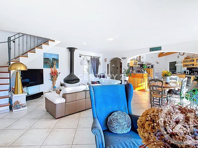 Maison &agrave; vendre - 6 pi&egrave;ces - 157,26 m2 - St Zacharie - 83 - PROVENCE-ALPES-COTE-D-AZUR