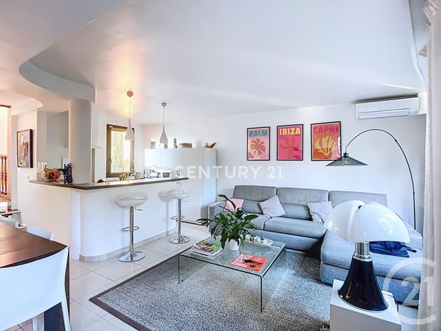 Maison à vendre - 7 pièces - 350 m2 - Aubagne - 13 - PROVENCE-ALPES-COTE-D-AZUR