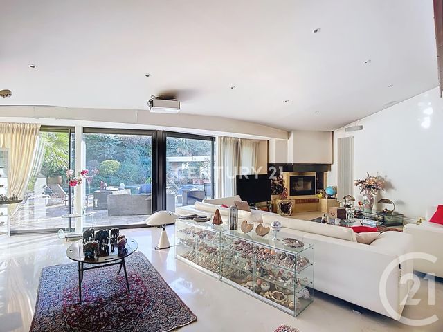 Maison à vendre - 7 pièces - 350 m2 - Aubagne - 13 - PROVENCE-ALPES-COTE-D-AZUR