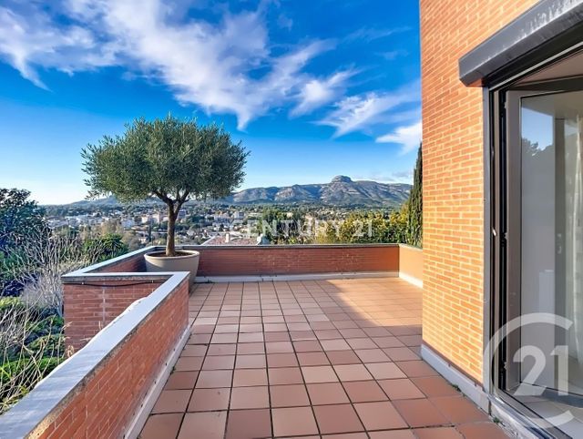 Maison à vendre - 7 pièces - 350 m2 - Aubagne - 13 - PROVENCE-ALPES-COTE-D-AZUR