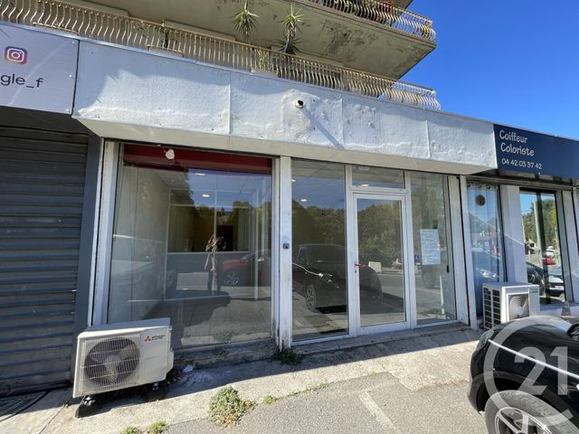 Local commercial à louer - 64.0 m2 - 13 - Bouches-du-Rhone