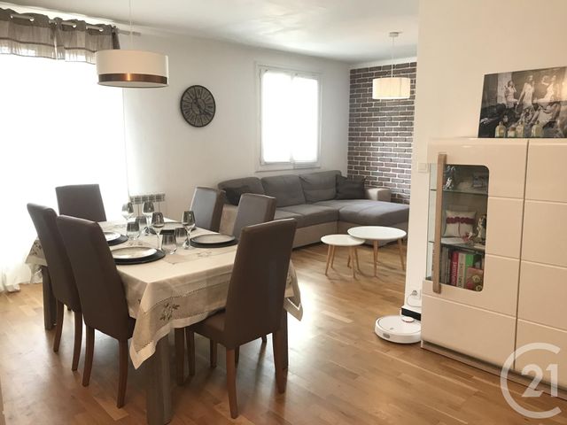 Appartement T3 &agrave; vendre - 3 pi&egrave;ces - 61,04 m2 - Aubagne - 13 - PROVENCE-ALPES-COTE-D-AZUR