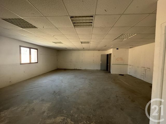 Local commercial à louer - 118.56 m2 - 13 - Bouches-du-Rhone