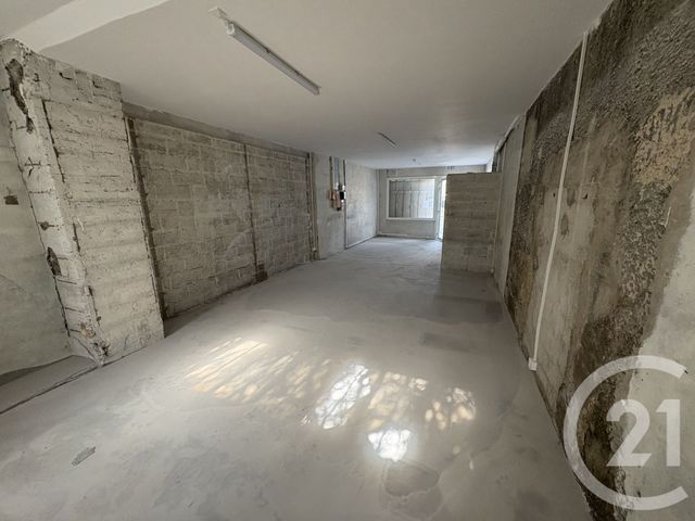 Local commercial à louer - 55.54 m2 - 13 - Bouches-du-Rhone