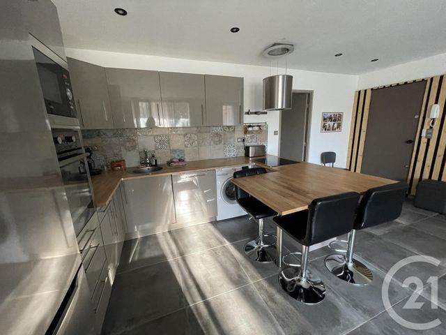 Appartement F4 &agrave; vendre - 4 pi&egrave;ces - 72 m2 - Aubagne - 13 - PROVENCE-ALPES-COTE-D-AZUR