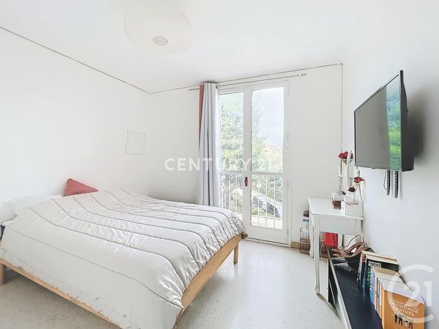 Appartement F4 à vendre - 4 pièces - 90 m2 - Aubagne - 13 - PROVENCE-ALPES-COTE-D-AZUR