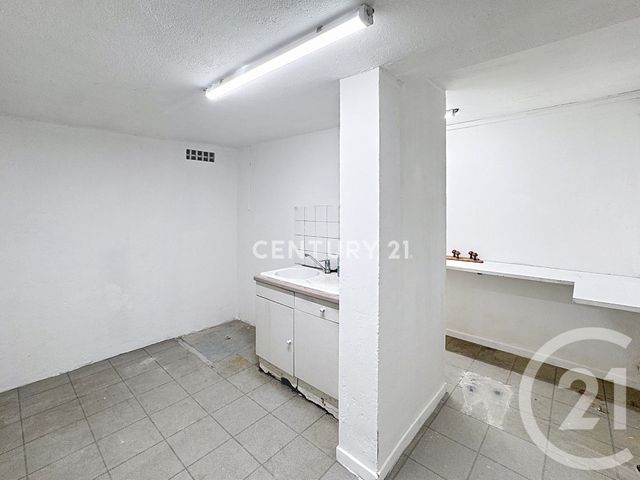 Local commercial à louer - 80.0 m2 - 13 - Bouches-du-Rhone