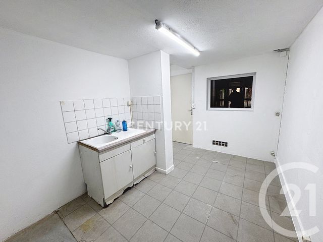 Local commercial à louer - 80.0 m2 - 13 - Bouches-du-Rhone