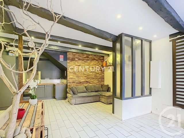 Appartement &agrave; vendre - 3 pi&egrave;ces - 33,75 m2 - Cuges Les Pins - 13 - PROVENCE-ALPES-COTE-D-AZUR