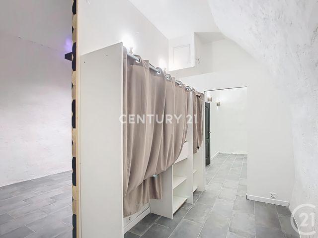 Appartement &agrave; vendre - 3 pi&egrave;ces - 33,75 m2 - Cuges Les Pins - 13 - PROVENCE-ALPES-COTE-D-AZUR