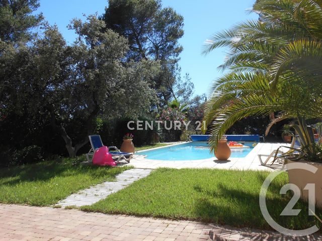 Maison à vendre - 8 pièces - 248 m2 - Aubagne - 13 - PROVENCE-ALPES-COTE-D-AZUR