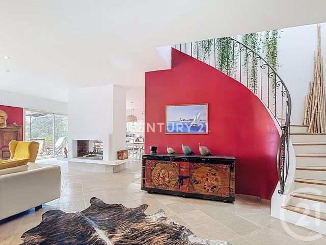 Maison à vendre - 8 pièces - 248 m2 - Aubagne - 13 - PROVENCE-ALPES-COTE-D-AZUR