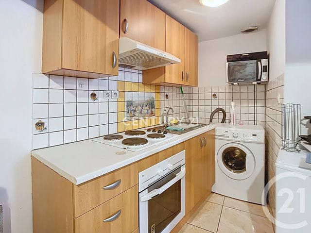 Appartement Studio à vendre - 1 pièce - 31 m2 - Aubagne - 13 - PROVENCE-ALPES-COTE-D-AZUR